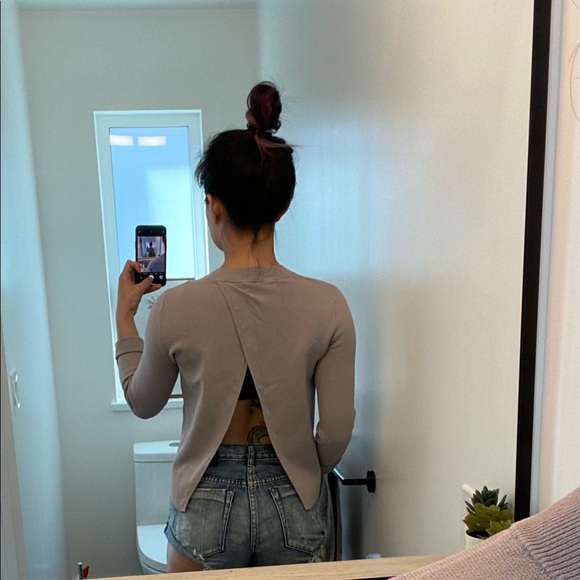 Babaton open back sweater - Picture 4 of 4